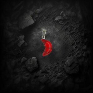 Κόκκινο φεγγάρι χαολίτη σε σκούρο φόντο. Φυλαχτό που ενισχύει την φωτιά & το πάθος. Νέα ξεκινήματα. Ζώδια ταύρος, κριός. Vuf.gr