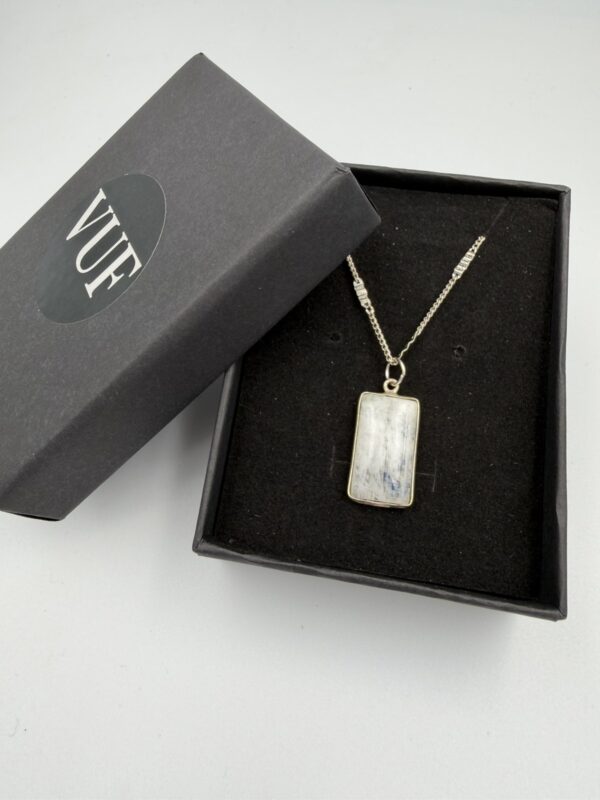 moonstone necklace | silver chain